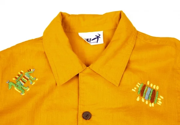 ハイスポーティングギア ミヤケデザインスタジオHAI SPORTING GEAR MIYAKE DESIGN STUDIO コットンリネン刺繍オープンカラーシャツ マスタードM K-108038_005
