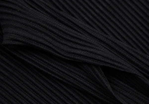 オムプリッセ イッセイ ミヤケHOMME PLISSE ISSEY MIYAKE KERSEY PLEATS テーパードパンツ 黒1 K-108114_010