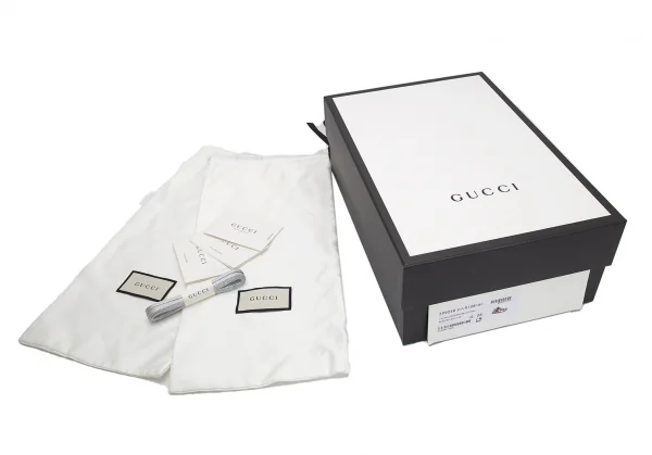 グッチGUCCI ウルトラペーススニーカー 8 シルバー8(25) K-108142_018