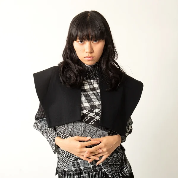 コムデギャルソンCOMME des GARCONS バックレースアップデザインベスト 黒F K-108287_010