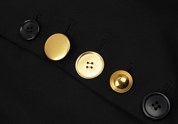 ブラックコムデギャルソンBLACK COMME des GARCONS ウールギャバランダムボタンジャケット 黒XS K-108321_007