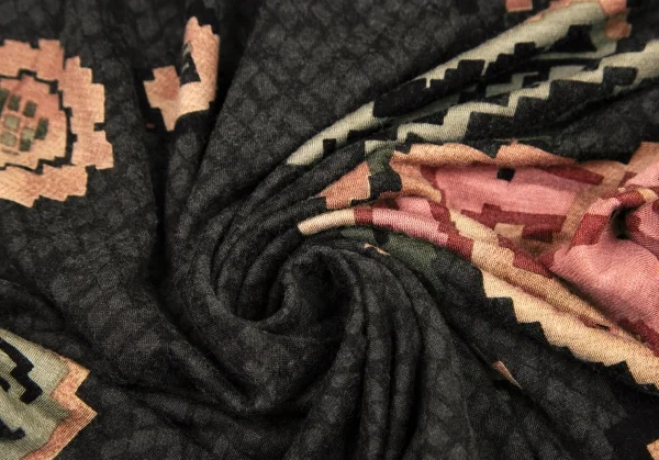 イッセイミヤケ ハートISSEY MIYAKE HaaT ストレッチドットフラワープリントTシャツ チャコール2 K-108372_010