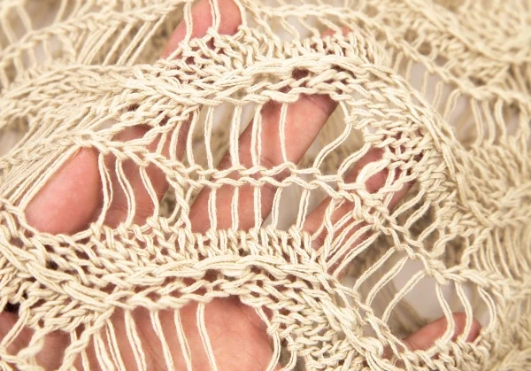 アツロウタヤマATSURO TAYAMA リネンコットンネック装飾カギ編みニットトップス ベージュ茶36 K-108406_013