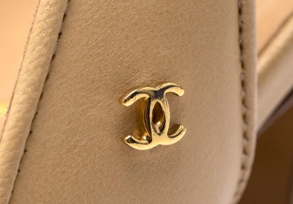 シャネルCHANEL ポインテッドトゥヒールパンプス ベージュ37(23位) K-108511_005