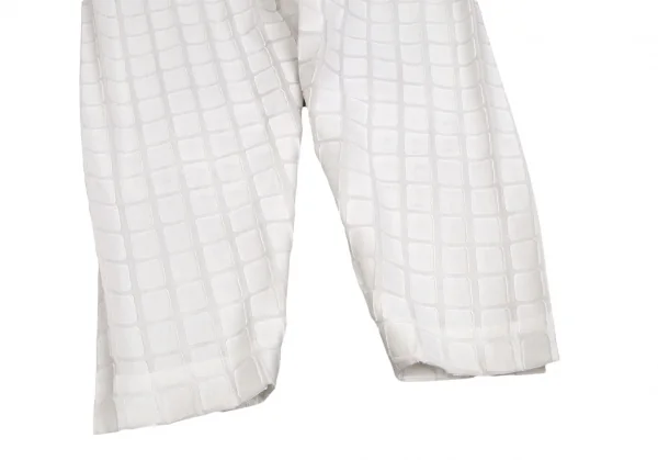 イッセイミヤケISSEY MIYAKE  キューブパッチテーパードパンツ 白1 K-108549_010