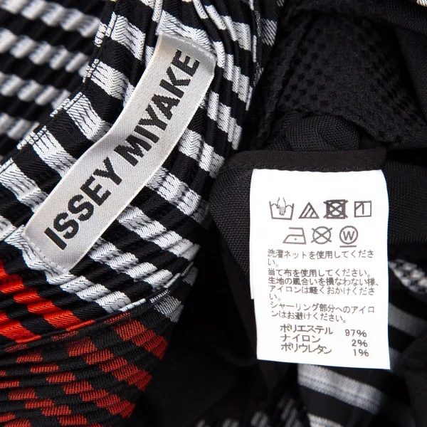 イッセイミヤケISSEY MIYAKE SUNSET ストライププリーツ変形デザイントップス 黒赤グレー2 K-108653_015