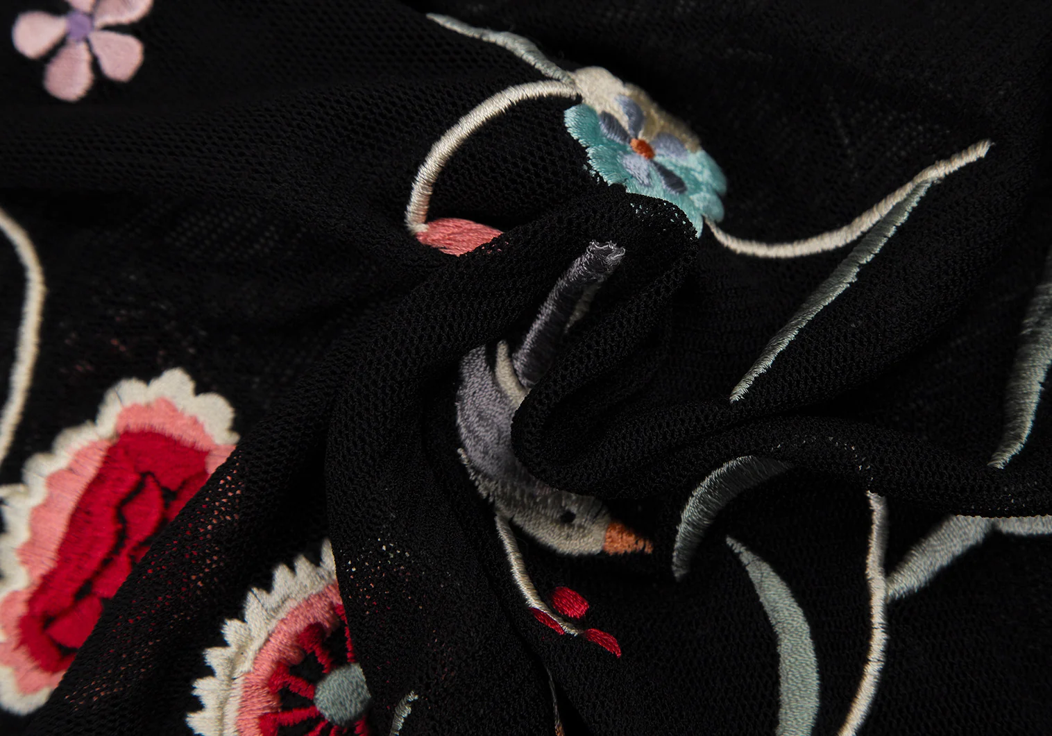 ヴィヴィアンタムVIVIENNETAM フラワーバード刺繍パワーネット