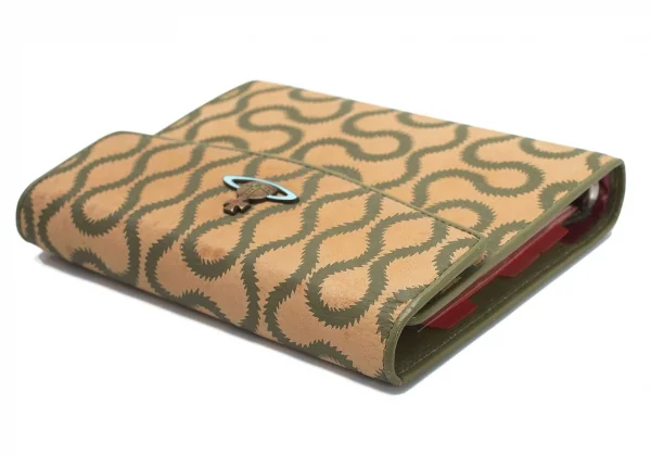 ヴィヴィアンウエストウッドVivienne Westwood オーブスクイグル柄システム手帳 ベージュ K-109117_008