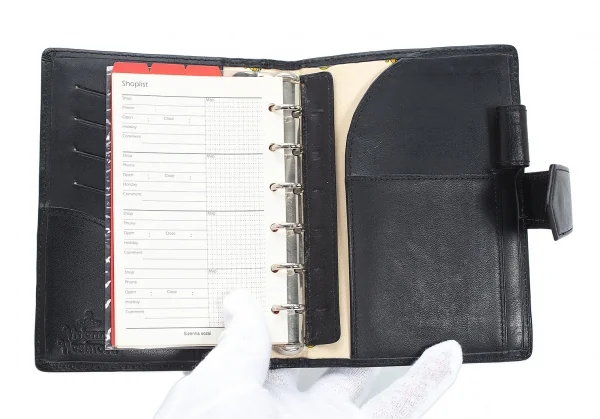 ヴィヴィアンウエストウッドVivienne Westwood オーブアーガイルレザーシステム手帳 黒 K-109118_009