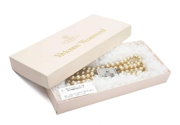 ヴィヴィアンウエストウッドVivienne Westwood オーブメタルプレート三連チョーカーネックレス パール K-109146_008