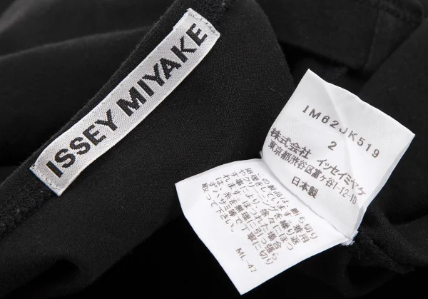 イッセイミヤケISSEY MIYAKE コットン裁ち切りオフショルダーTシャツ 黒2 K-109372_009