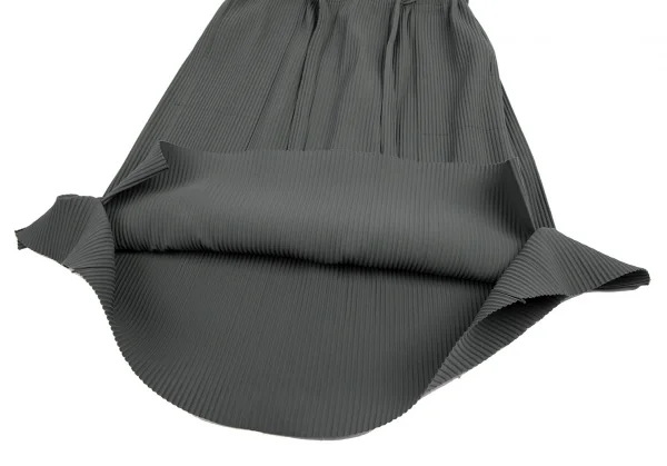 イッセイミヤケ ミーISSEY MIYAKE me ファインニットプリーツスカート グレーF K-109389_012