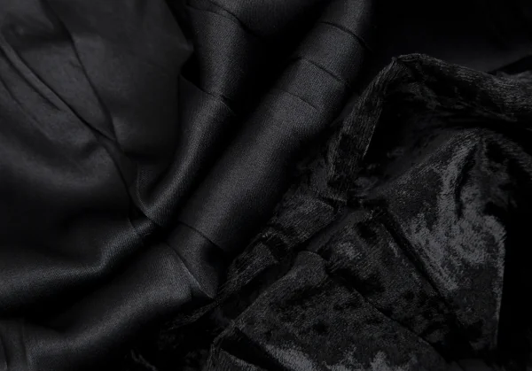 イッセイミヤケISSEY MIYAKE 裾ベロアギャザー切替スカート 黒2 K-109417_011