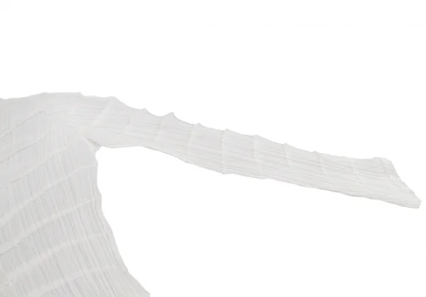 イッセイミヤケISSEY MIYAKE フロントテープ貼り付けハイネックプリーツカットソー 白M位 K-109431_006