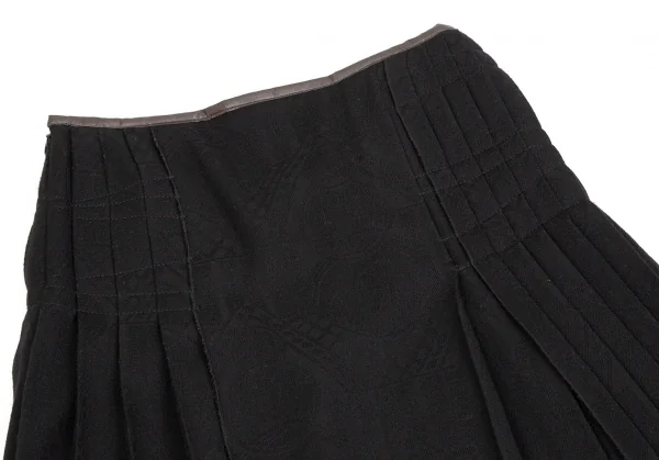 ジャンポールゴルチエ ファムJean Paul GAULTIER FEMME フェイクレザーパイピングジャガードアシンメトリープリーツスカート 黒40 K-109574_003
