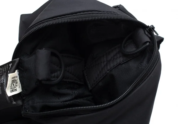 ワイスリーY-3 ロゴプリントショルダーパデットポーチ 黒 K-109673_013