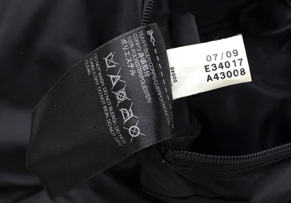 ワイスリーY-3 ロゴプリントショルダーパデットポーチ 黒 K-109673_014