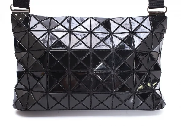 バオバオ イッセイミヤケ BAO BAO ISSEY MIYAKE マチ付きショルダーバッグ 黒 K-109732_006