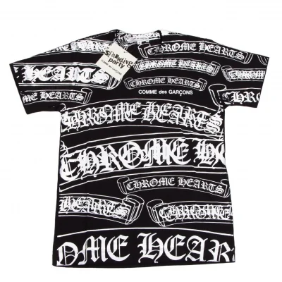 新品!コムデギャルソン×クロムハーツCOMME des GARCONS×CHROME HEARTS スクロールロゴプリントプリントTシャツ 黒