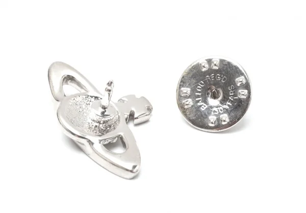 美品 ヴィヴィアンウエストウッド ミニバスレリーフ クラッチピン オーブ 銀 ヴィヴィアンウエストウッドVivienne Westwood ミニバスレリーフ