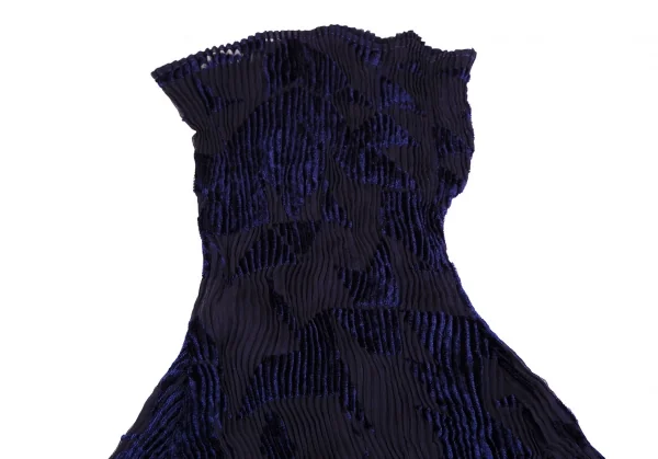 イッセイミヤケISSEY MIYAKE 幾何学フロッキープリントハイネックシースループリーツカットソー 紺2 K-109923_004