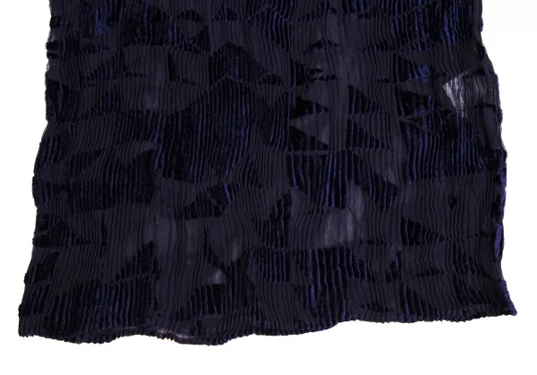 イッセイミヤケISSEY MIYAKE 幾何学フロッキープリントハイネックシースループリーツカットソー 紺2 K-109923_008