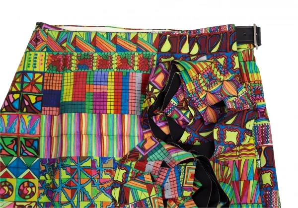 コムデギャルソンCOMME des GARCONS サイケデリックプリントラップスカート付きハーフパンツ マルチS K-110237_003