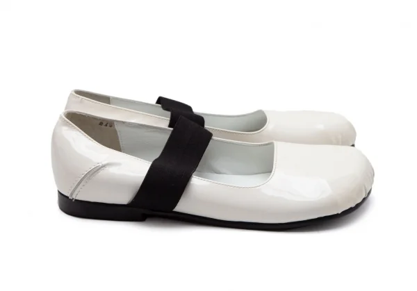 コムデギャルソンCOMME des GARCONS スクエアトゥストラップエナメルシューズ オフ24.5 K-110265_007