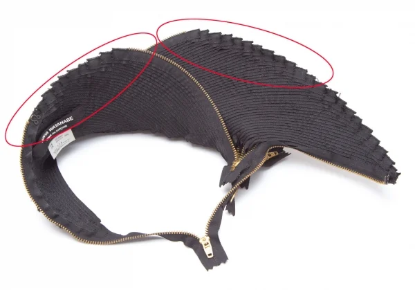 ジュンヤワタナベ コムデギャルソンJUNYA WATANABE COMME des GARCONS 多重ジップネックウォーマー 黒ゴールド K-110269_008