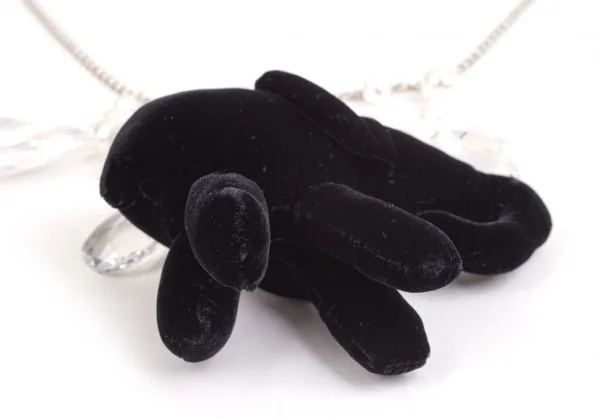 コムデギャルソンCOMME des GARCONS ビジュー装飾ベロアエレファントソフトトイネックレス 黒 K-110275_007