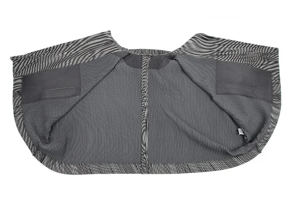 オムプリッセ イッセイ ミヤケHOMME PLISSE ISSEY MIYAKE BODY FLOW ストライプスクエアシルエットパーカー 白黒1 K-110694_010