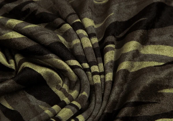 レキップ ヨシエイナバL'EQUIPE YOSHIE INABA カモフラプリントベロアハイネックカットソー 緑黒M位 K-110875_012