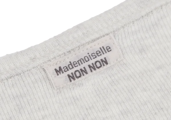 マドモアゼルノンノンMademoiselle NON NON ワンポイントロゴ刺繍カットソー オートミールM位 K-110934_011