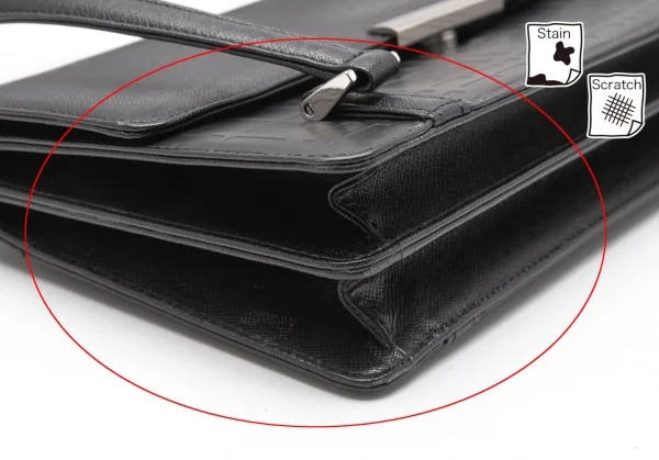 バーバリーロンドンBURBERRY LONDON 格子型押しレザーハンドバッグ 黒 K-111001_011