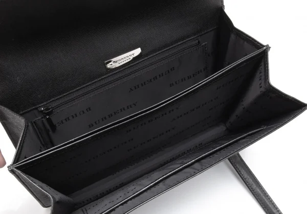 バーバリーロンドンBURBERRY LONDON 格子型押しレザーハンドバッグ 黒 K-111001_016