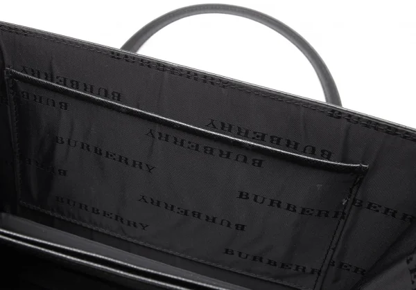 バーバリーロンドンBURBERRY LONDON 格子型押しレザーハンドバッグ 黒 K-111001_017