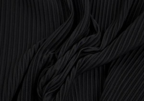 オムプリッセ イッセイ ミヤケHOMME PLISSE ISSEY MIYAKE プリーツVネックカットソー 黒3 K-111005_009