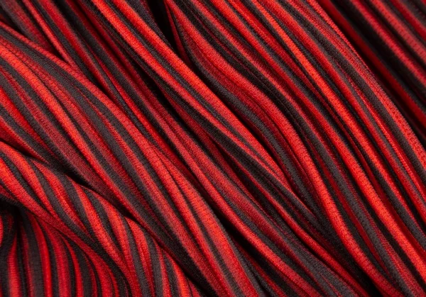 オムプリッセ イッセイ ミヤケHOMME PLISSE ISSEY MIYAKE プリーツストライプ袴パンツ 赤黒3 K-111024_014