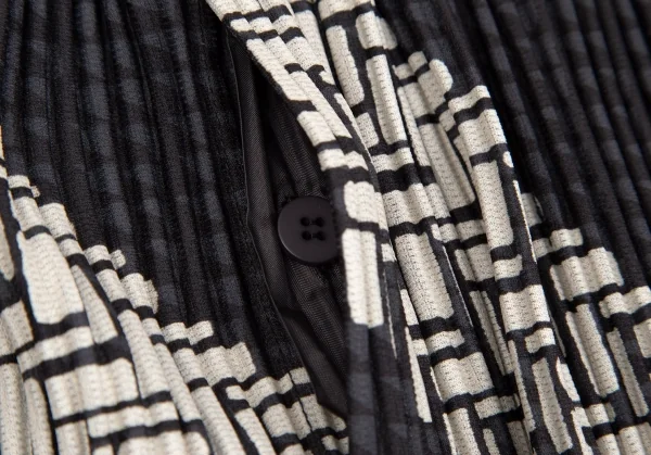 オムプリッセ イッセイ ミヤケHOMME PLISSE ISSEY MIYAKE 総柄プリントサイドタックプリーツワイドパンツ 黒生成り2 K-111026_004