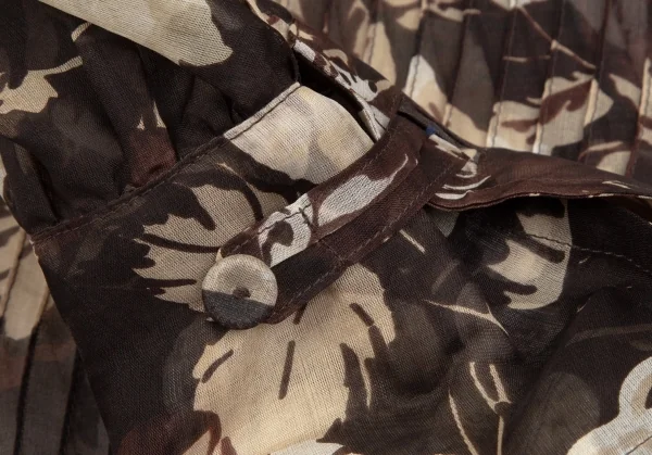 ジャンフランコフェレGIANFRANCO FERRE フローラルプリントストール装飾シースルータックプルオーバーブラウス 茶M位 K-111164_012