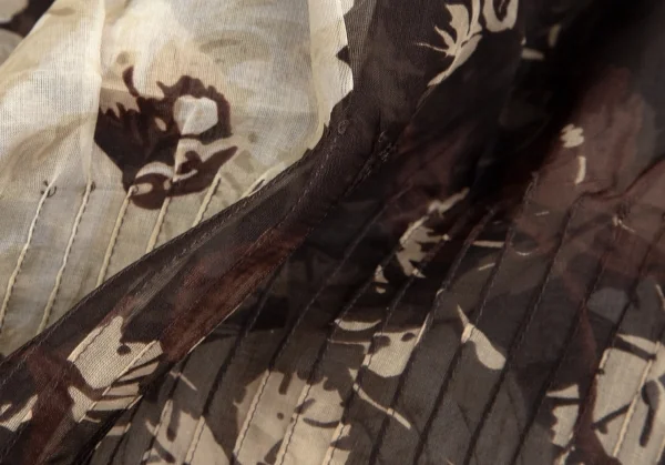 ジャンフランコフェレGIANFRANCO FERRE フローラルプリントストール装飾シースルータックプルオーバーブラウス 茶M位 K-111164_018