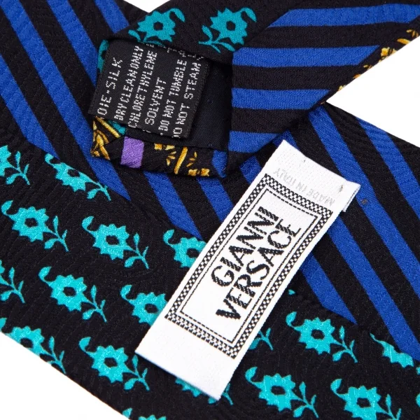 ジャンニヴェルサーチGIANNI VERSACE マルチプリントシルクネクタイ 黒マルチ K-111175_007