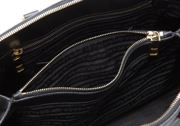 プラダPRADA サフィアーノハンドバッグ 黒 K-111390_017