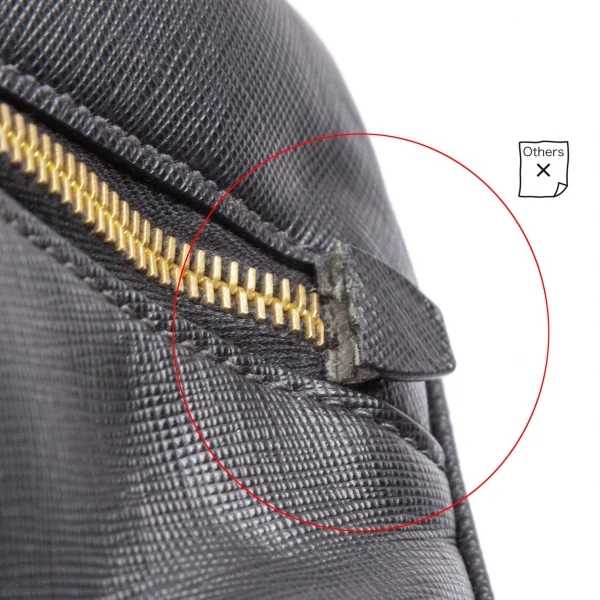 プラダPRADA サフィアーノハンドバッグ 黒 K-111390_004