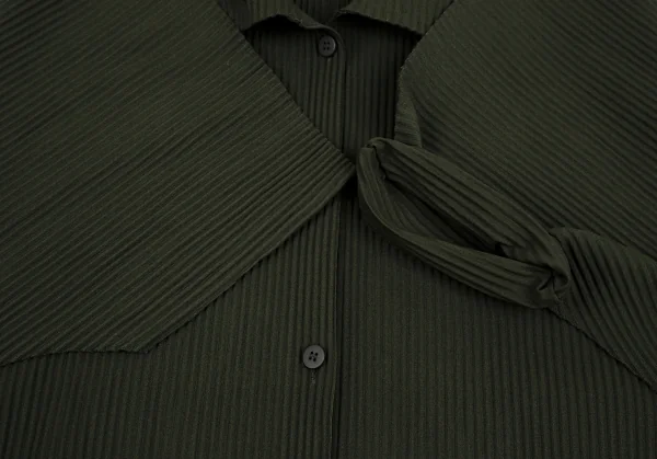 イッセイミヤケ ミーISSEY MIYAKE me A-POC INSIDE プリーツカッティングドルマンロングシャツ 深緑F K-111461_006