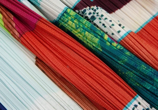 プリーツプリーズPLEATS PLEASE プリーツグラフィックプリントパンツ マルチ3 K-111496_009