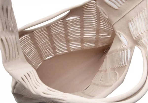 イッセイミヤケISSEY MIYAKE GOOD GOODS モッコタウンショルダー ライトベージュ K-111508_008