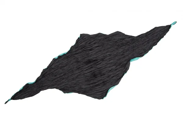 イッセイミヤケISSEY MIYAKE ひし形シワプリーツスカーフ エメラルド黒 K-111843_002