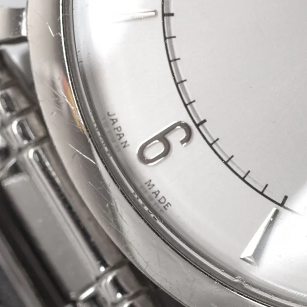 ヴィヴィアンウエストウッドVivienne Westwood CLASSIC オーブ文字盤腕時計 シルバー K-111926_003