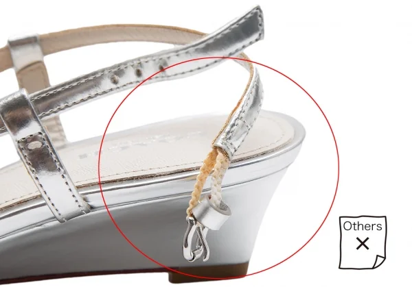 コーチCOACH フォイルレザーポインテッドトゥサンダル シルバー35(22.5位) K-111943_014